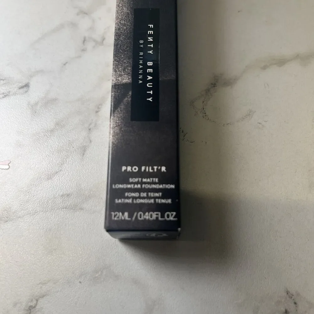 Fenty Beauty Pro Filt'r Soft Matte Longwear Foundation 0.40 fl oz / 12ml #390